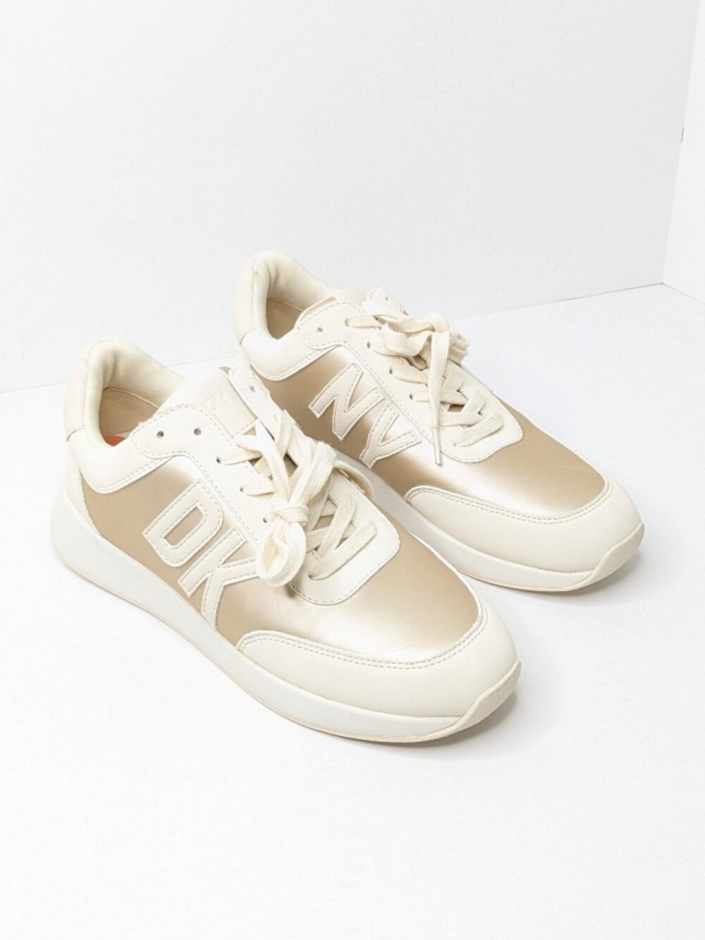 DKNY Oaks Logo Casual Lace Up Sneakers Gold Metallic Women's 7